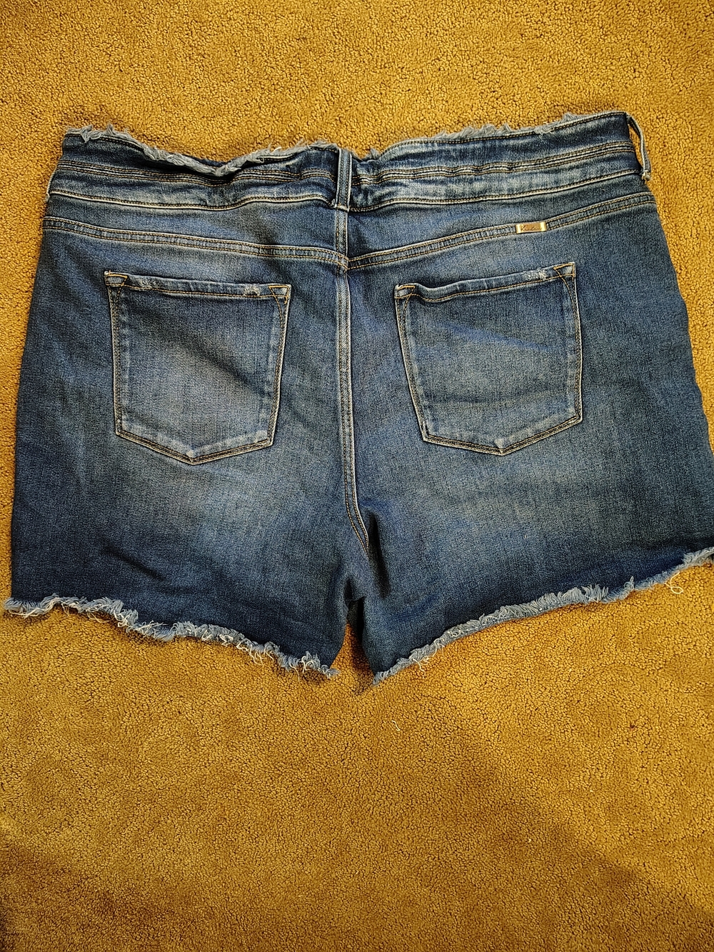 KanCan Hi Rise Raw Edge Shorts-size 22